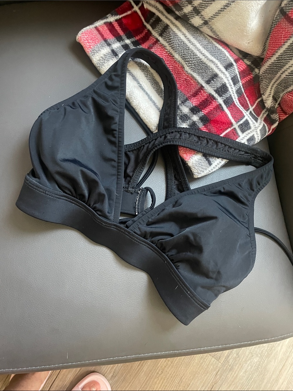 VENUS Black Wireless Triangle Bralette